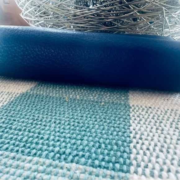 Kate Spade Madison Double Zip Wristlet Vibrant Blue Leather Wallet/Wristlet - Picture 5 of 5